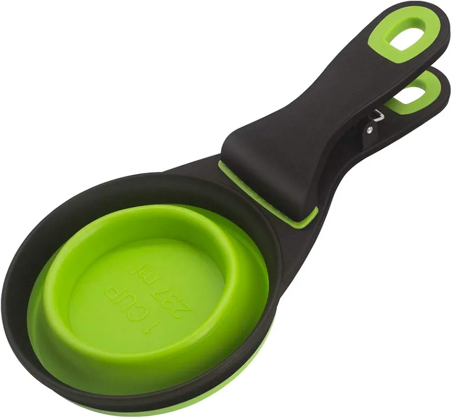 BUYTER 3 en 1 TPE Pet Scoop plegable grano bolsa titular taza medición perro comida cuchara (L, Verde)